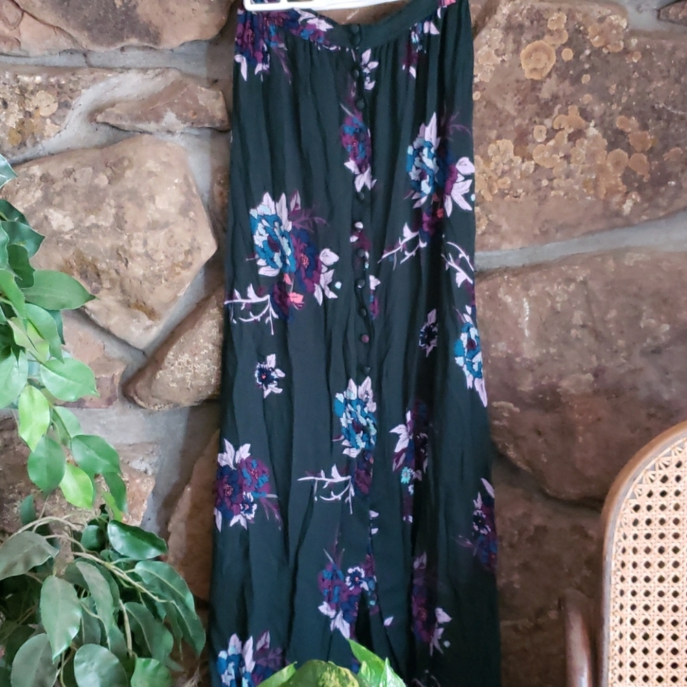 Gorgeous Emerald Green Floral Maxi Skirt
